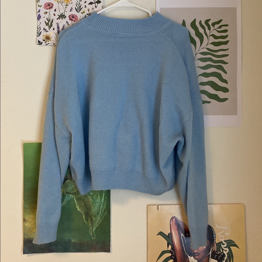 blue sweater 🤍